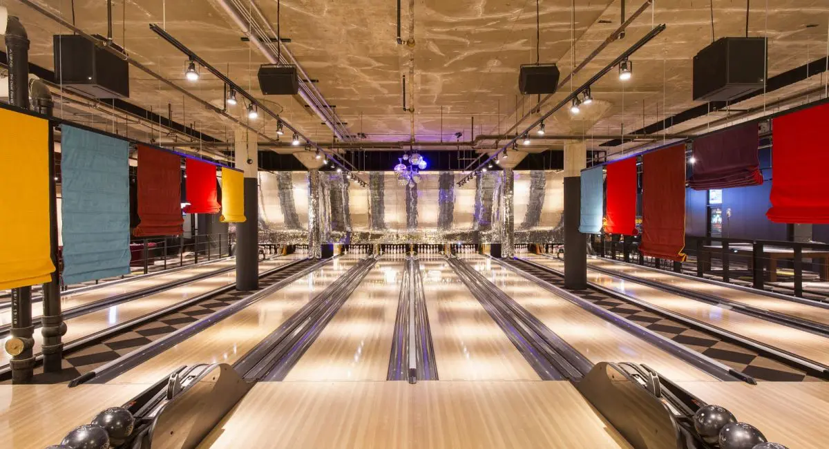 bowling alley at level 257 Illinois