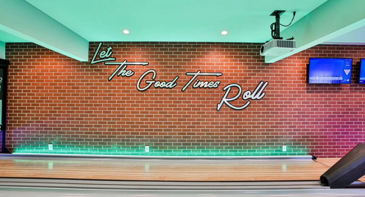 Rock-the-Block home bowling alley